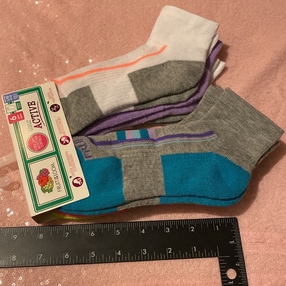 Fruit of the Loom girls 6 pairs ankles multicolor socks shoe size L 4-10 - Picture 2 of 11